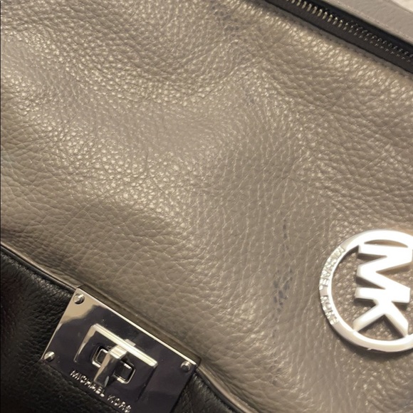Michael Kors Purse - Picture 4 of 6